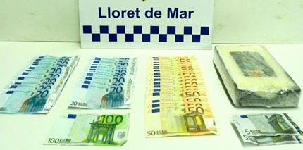 Els diners i la droga interviguda / Foto: Ajuntament de Lloret