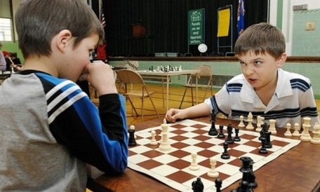 El ajedrez estimula la actividad mental de los niños