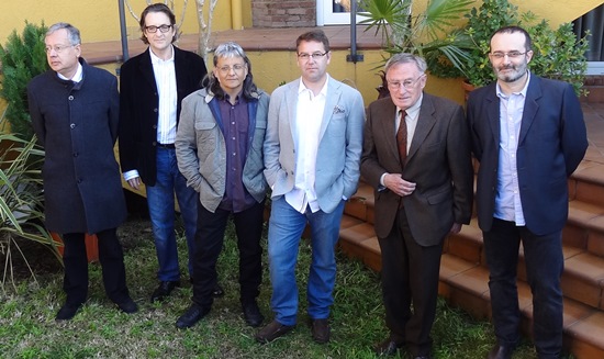 D'esquerra a dreta Joan Tudela, Ramon Madaula, Joan Carles González, Iñaki Rubio, Josep Víctor Gay i Jordi Serra, guanyuadors del Premis Literaris Recvll