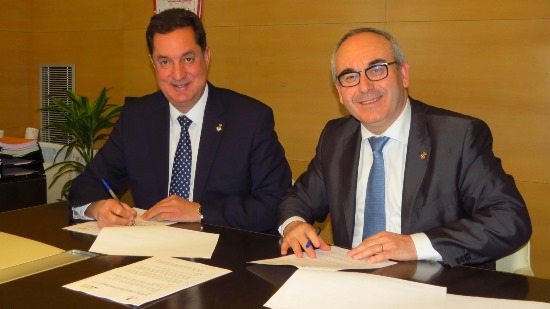 Romà Codina i Josep Marigó, durant la firma del conveni / Ajuntament de blanes