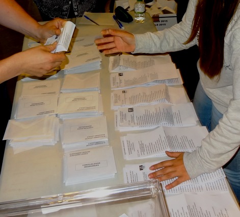 Recuento de votos en Racó d'en Portas / JFG