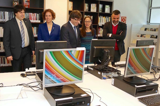 El president Puigdemont ha inaugurat avui la nova bibilioteca d'Àngles