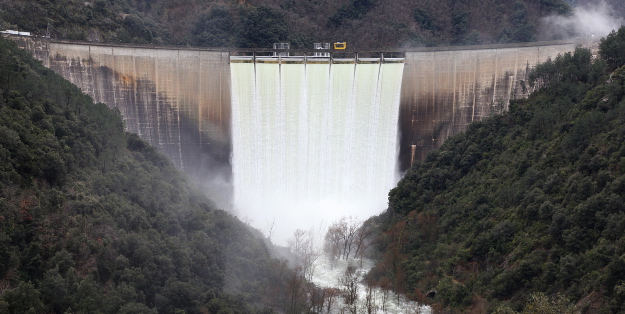 El pantà de Susqueda, aquest matí està el 100% de capacitat / Foto: Roff Szamik
