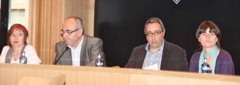 Lourdes Fàbrega, Josep Marigó, Nicolas Laguna y Lara Torres, con rostro serio al inicio del pleno / Foto: Joquim Robert