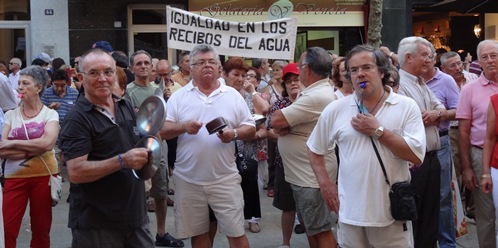 Se manifestaron unas 200 personas
