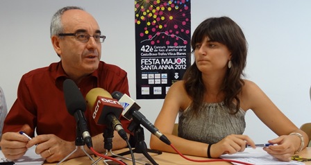 Josep Marigó y Lara Torres, hoy en el Ayuntamiento durante la presentación de la Festa Major