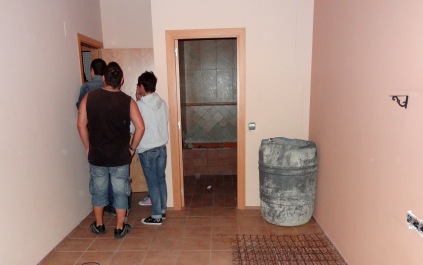 La vivienda tiene comedor y dos habitaciones / Foto: Blanesaldia.com