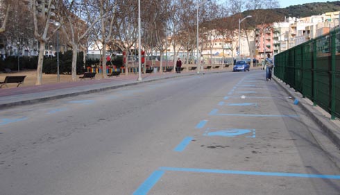 La calle Riera Alta, próxima al mercado municipal, presentaba este aspecto esta tarde / Foto: Jordi Cañellas
